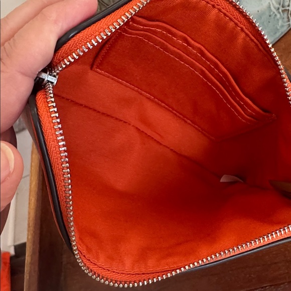 COACH Orange Leather Wristlet EUC - Picture 4 of 12